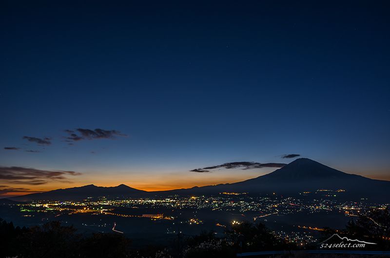 ドラマ相棒ロケ地！富士山が見えるお勧めのデートスポット！相棒14−11話共演者に登場の”誓いの丘”